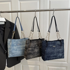 Women Retro Denim Texture PU Leather Tote Bag Large Capacity Shoulder Bag Gold Chain Rhinestone Decor Casual Commute Bag