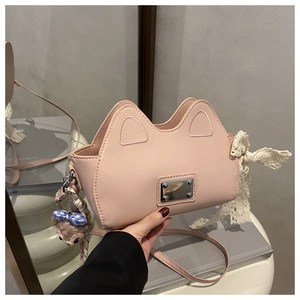 Borsa a tracolla rosa con orecchie da gatto, fiocco in pizzo e ciondolo a forma di orso