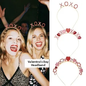 Dettaglio cerchietti San Valentino con strass XOXO e cuori rossi brillanti per capelli
