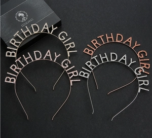 Détails des serre-têtes BIRTHDAY GIRL en argent et or rose avec strass étincelants