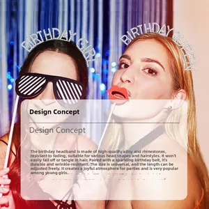 Detailansicht des Birthday Girl Strass-Haarreifens und Party-Accessoires an den Models