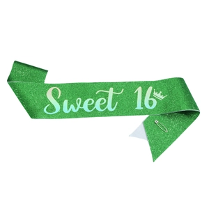Écharpe d'anniversaire Sweet 16 vert pailleté avec motif couronne et épingle
