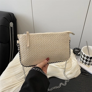 Women Summer Fashion Straw Woven Shoulder Bag With Metal Chain Strap Small Crossbody Underarm Bag Casual Beach Purse