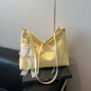 Damen Koreanische Mode Schleife Tragetasche PU Leder Große Kapazität Schultertasche Mit Künstliche Perle Spitze Anhänger Minimalistische Hobo Tasche