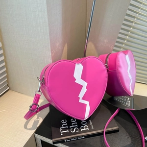 Sac à Épaule Tendance en Forme de Cœur pour Femmes Sac à Bandoulière en Cuir PU Doux et Cool avec Motif Éclair Sac Sous le Bras
