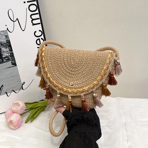 Sac à Bandoulière Bohème en Paille Pompons Faits Main Plage d'Été Sacoche Selle Crossbody pour Femme Voyage Vacances