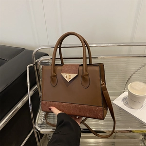 Fashion Splicing PU Leather Shoulder Bag Triangle Metal Lock Crocodile Pattern Women Handbag Elegant Small Square Bag