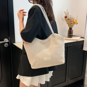 Grand sac cabas tressé avec poignées en corde de coton et texture paille pour femmes