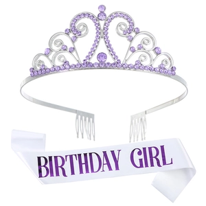 Couronne argentée à strass violets et écharpe Birthday Girl en satin blanc, set fête