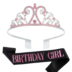 Ensemble couronne de princesse strass rose et écharpe en satin noir Birthday Girl