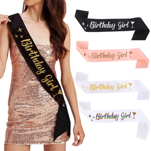 Écharpe Birthday Girl en Satin Accessoire de Fête Pailleté Marquage à Chaud Ceinture pour Femmes Filles Décoration d'Anniversaire