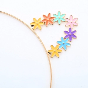 Cerchietti per capelli con fiori in smalto colorato in lega dorata e dettagli floreali