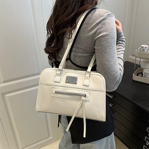 Retro Schultertasche aus weißem Leder mit langem Fransen-Reißverschluss und viel Platz