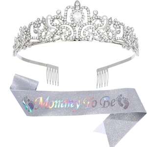 Silberne Kristallkrone und Mommy To Be Glitzerschärpe Set für die Babyparty der Mutter