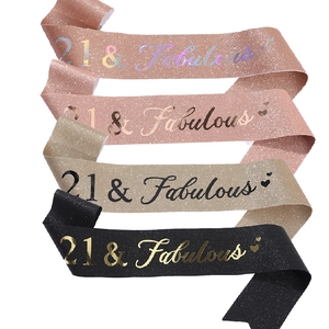 Lot d'écharpes d'anniversaire pailletées avec texte 21 & Fabulous pour fête de 21 ans