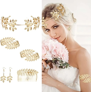 Detailansicht des goldenen Blatt-Schmucksets mit Perlen im griechischen Hochzeitsstil