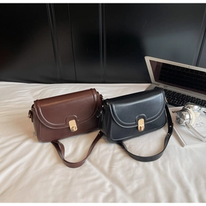 Détails de sacs à bandoulière vintage en similicuir marron foncé et noir avec fermoir doré