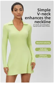 Détail d'une robe de tennis vert menthe à manches longues avec col en V et col polo