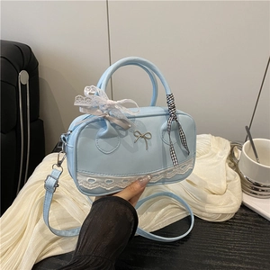 Sac à Épaule Doux en Cuir PU pour Femmes Avec Nœud Bordure en Dentelle Mode Simple Sac à Bandoulière Porté Main Sac Baguette