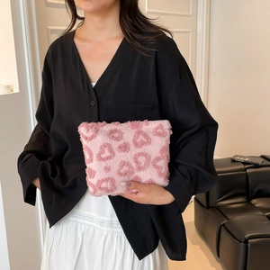 Roze hartjes luipaard pluche make-up tas voor het opbergen van huidverzorgingsset