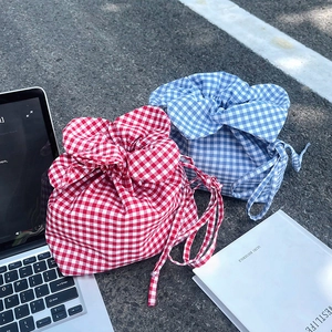 Minimalist summer plaid floral bucket bag with drawstring closure in red and blue colors