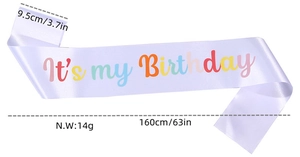 Écharpe d'anniversaire satinée arc-en-ciel avec dimensions 160x9,5cm pour fête