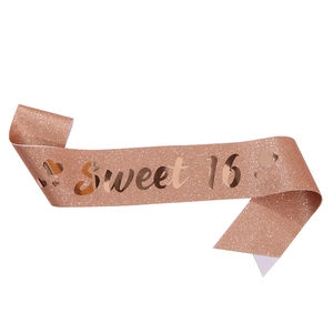 Écharpe d'anniversaire Sweet 16 or rose pailleté pour filles avec lettrage élégant