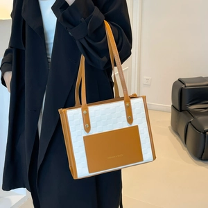 Large capacity color-block tote bag with woven texture and brown shoulder straps