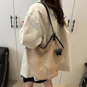 Borsa tote francese in paglia con manici in pelle nera per spiaggia estiva