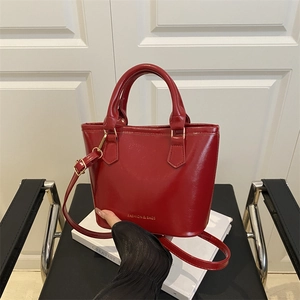 Sac Seau en Cuir PU Vintage pour Femmes Mode Couleur Unie Grande Capacité Sac à Bandoulière de Navetteur Sac à Main