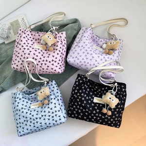 Sacs cabas grande capacité avec motifs nœuds et pendentifs étoiles en quatre couleurs