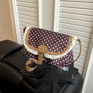 Sac à Épaule en Nylon à Pois Style Rétro Coréen Pour Femmes Bordure en Dentelle Douce Sac Bandoulière Surpiqûres Contrastées Élégantes