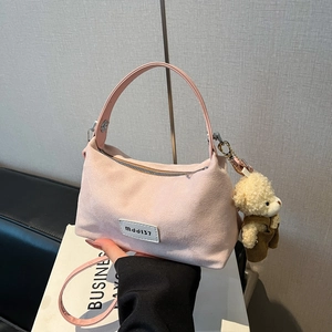 Sac à Épaule Élégant en Nylon pour Femmes Avec Pendentif Ours en Peluche Design Coloré Sac à Main Bandoulière Décontracté