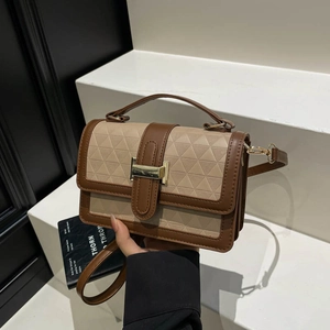 Chic two-tone crossbody small square bag with brown leather and geometric patterns