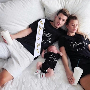 Matching family set with Dad to Be sash and custom Daddy Mommy 2022 apparel