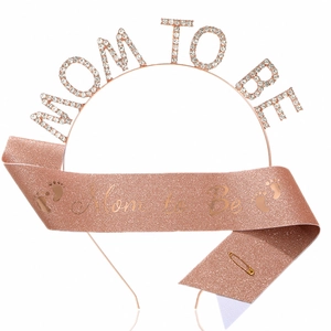 Set avec bandeau Mom To Be en cristal or rose et écharpe rose pailletée pour fête prénatale
