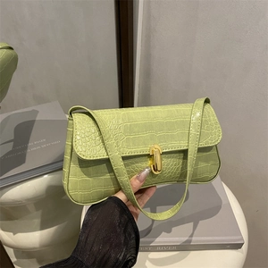 Women's Crocodile Pattern PU Leather Underarm Bag Retro Small Square Shoulder Bag With Metallic Lock Casual Baguette Bag
