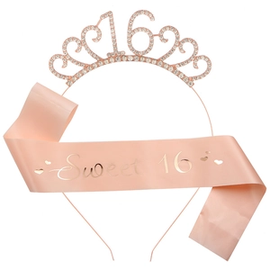 Ensemble couronne 16 en strass or rose et écharpe Sweet 16 pour fête d'anniversaire