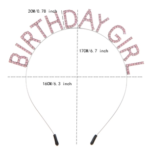 Λεπτομερείς διαστάσεις της στέκας Birthday Girl με ροζ στρασάκια για πάρτι γενεθλίων