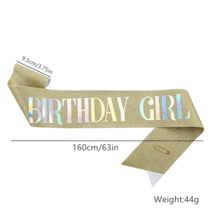 Écharpe Birthday Girl à paillettes 160x9,5cm avec épingle de sûreté dorée de fête