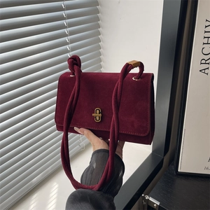 Women Vintage PU Leather Matte Shoulder Bag Retro Knotted Strap Evening Bag Urban Simple Flap Square Bag with Gold Metal Lock