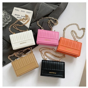 Mini borse a tracolla alla moda con strisce verticali e catena dorata in cinque colori