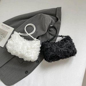 Elegant 3D Rose Flower Shoulder Bag For Women Fashion Fabric Underarm Bag Casual Chic Wedding Party Bag Chic Accessory