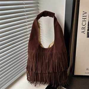Borsa hobo in pelle scamosciata marrone scuro con frange boho e design retrò capiente