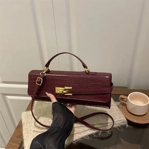 Women Vintage Crocodile Pattern PU Leather Shoulder Bag Fashion Korean Style Crossbody Handbag With Metal Lock Daily Tote Bag