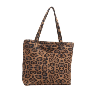 Chic leopard print tote bag with spacious interior and matching shoulder straps for daily use