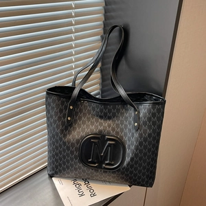 Grand sac fourre-tout noir avec imprimé monogramme lettre M et larges bandoulières