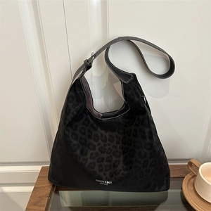 Large capacity vintage faux suede leopard print hobo tote bag for women in sleek black finish