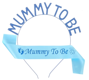 Detailset aus blauem Mummy To Be Haarreif und Satinschärpe mit Bären- und Fußabdruckdruck