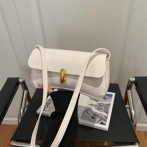Sac sous le bras blanc à motif crocodile avec fermoir rotatif doré et bandoulière